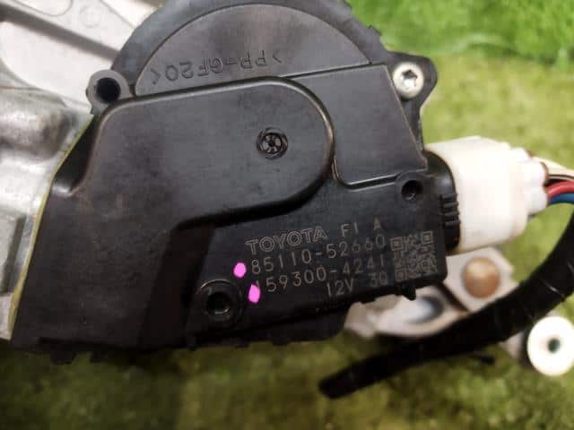 Front Wiper Motor TOYOTA Aqua 2013 DAA-NHP10 — photo 3