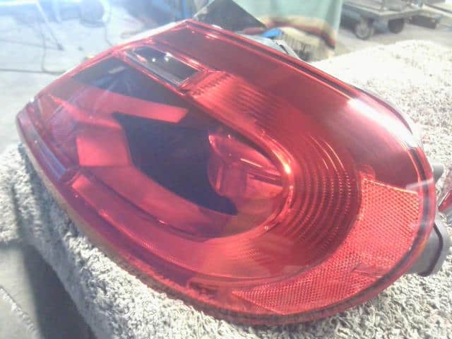 Right Tail Light VOLKSWAGEN The Beetle 2015 DBA-16CBZ 5C5945096H — photo 3