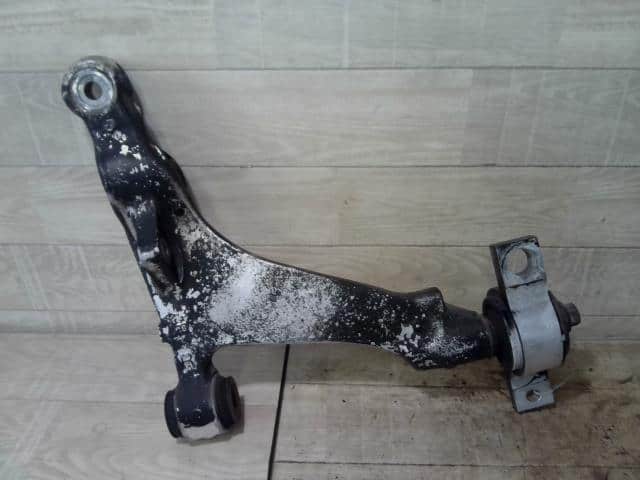 Front Right Lower Control Arm TOYOTA Crown 2014 DAA-AWS211 4862030310 — photo 3