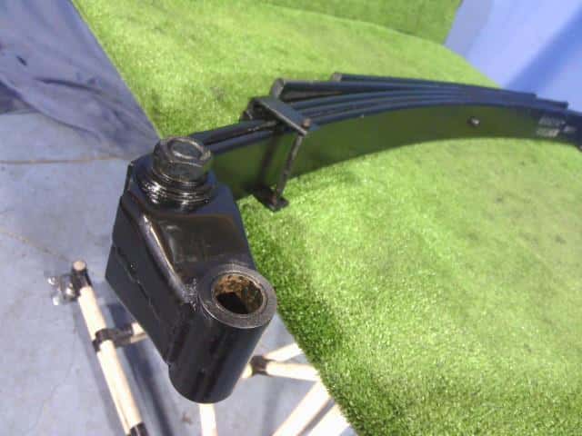 Rear Right Leaf Spring Assembly ISUZU 1994 U-NKR66EA 8970335200 — photo 4