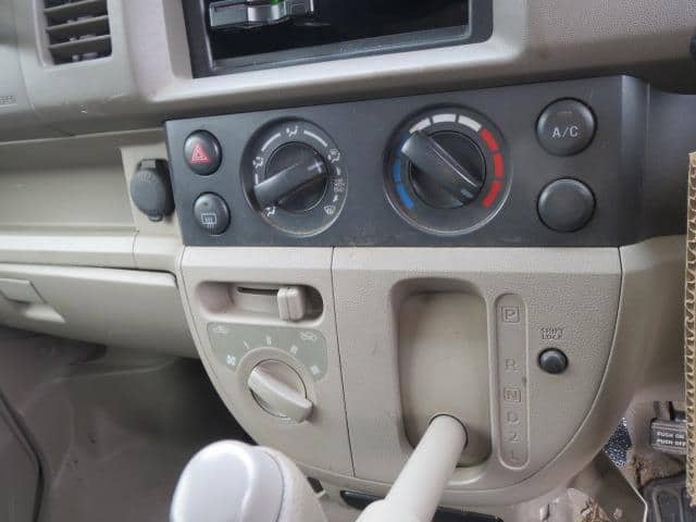 A/C Control Panel MAZDA Scrum 2014 HBD-DG64V 1A226119Z — photo 1