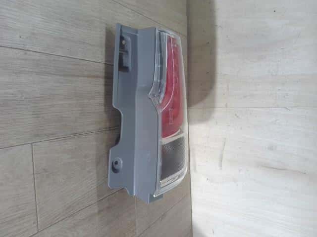 Right Tail Light MITSUBISHI Delica D2 2019 DAA-MB36S — photo 3