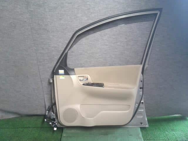 Front Right Door Assembly TOYOTA Corolla Spacio 2003 UA-NZE121N 6700113160 — photo 2