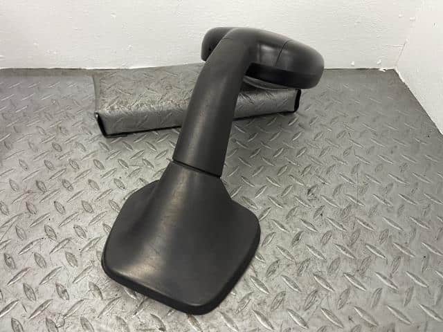 Exterior Parts ISUZU Como 2012 LDF-JVW2E26 — photo 3