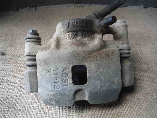 Front Right Caliper MITSUBISHI Minicab 1990 M-U19T — photo 1