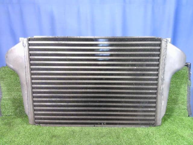 Intercooler HINO Ranger 2013 SKG-FC7JKAA 17940E0560 — photo 1
