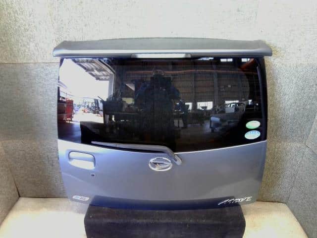 Back Door Assembly DAIHATSU Move 2012 DBA-LA100S — photo 1