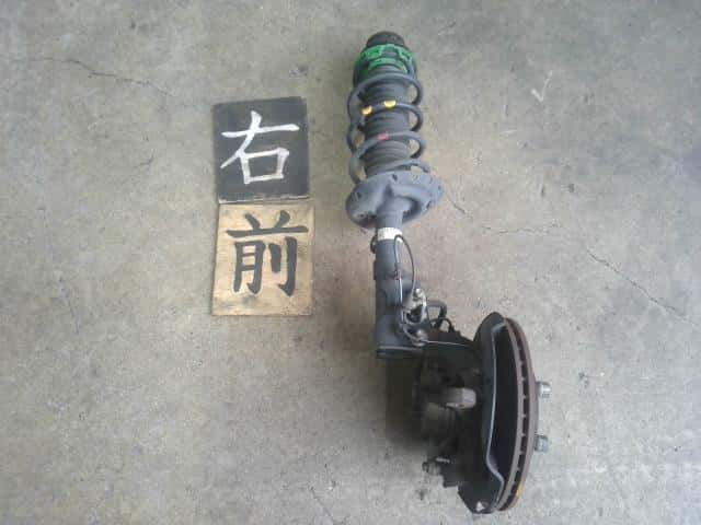 Front Right Strut Assembly HONDA Fit 2015 DBA-GK3 — photo 1