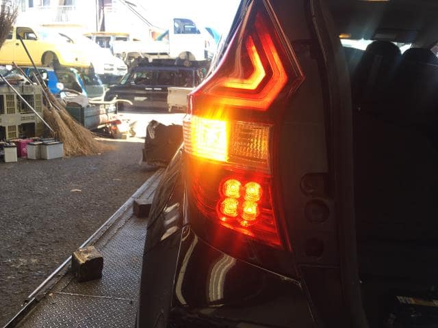 Left Tail Light NISSAN Note 2017 DAA-HE12 — photo 4