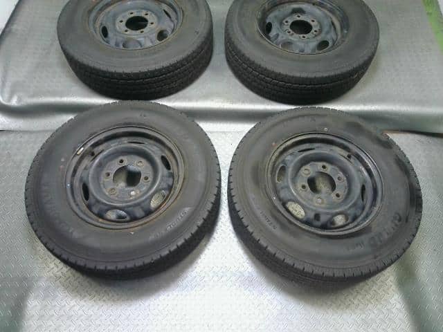 Tire/Wheel Assembly NISSAN Nv350 — photo 3