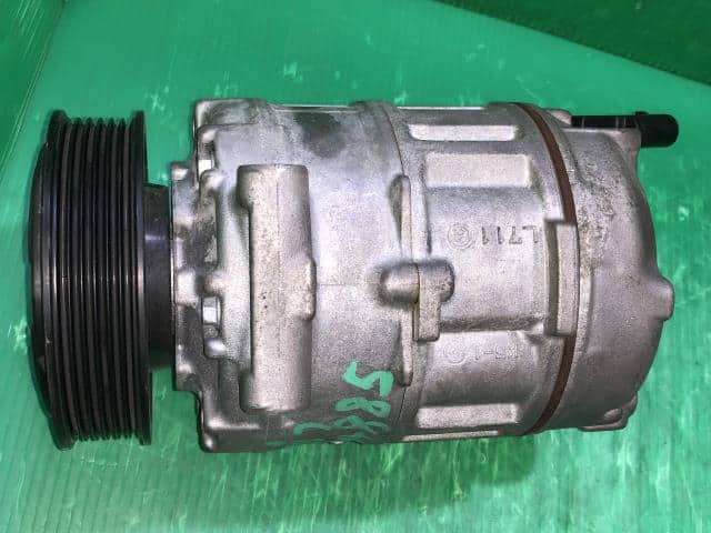 A/C Compressor VOLKSWAGEN Golf 2011 DBA-1KCBZ 1K0820859T — photo 4