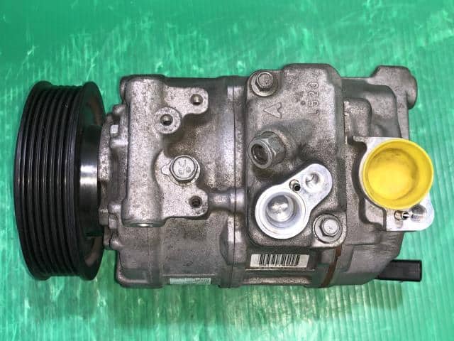 A/C Compressor VOLKSWAGEN Golf 2011 DBA-1KCBZ 1K0820859T — photo 3