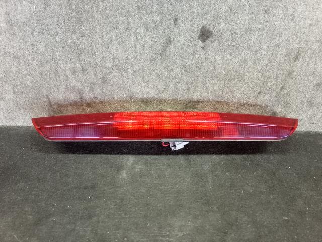 Third Brake Light NISSAN Serena 2005 DBA-C25 — photo 2