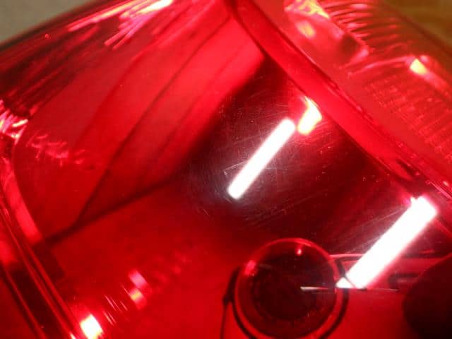 Left Tail Light VOLKSWAGEN Polo 2010 DBA-6RCBZ 6R0945095P — photo 6