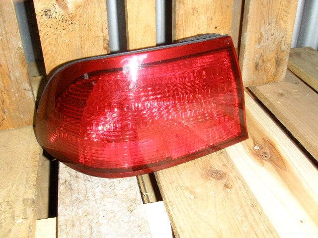 Left Tail Light NISSAN Leopard 1997 E-JHY33 — photo 1