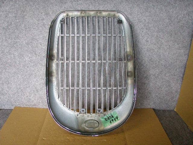 Radiator Grille SUBARU Sambar 1998 V-KV3 — photo 2