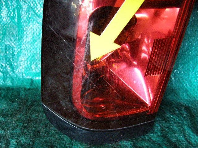 Left Tail Light HONDA Stream 2006 ABA-RN2 — photo 2