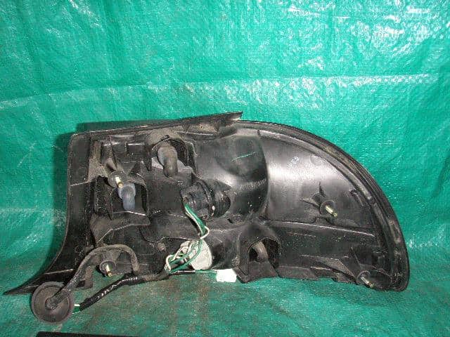 Left Tail Light TOYOTA Aristo 1995 E-JZS147 — photo 2