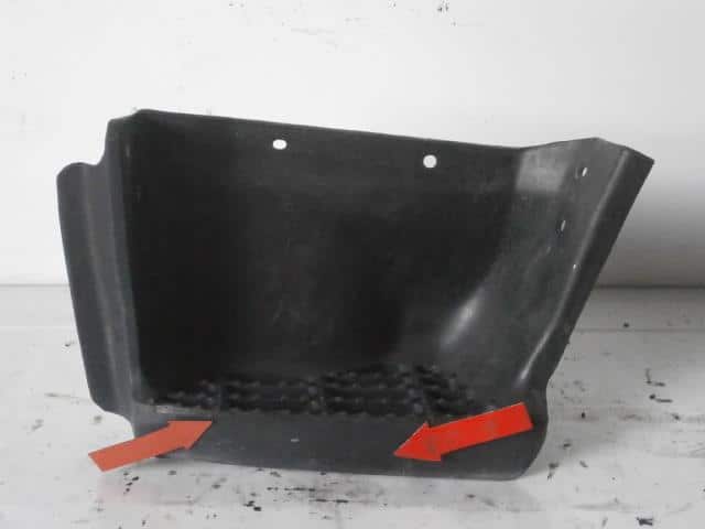Left Side Step HINO Dutro 2006 PB-XZU301M 5177237080 — photo 1