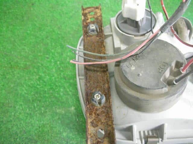 Left Fog Light MITSUBISHI Minica 1993 E-H36A — photo 2
