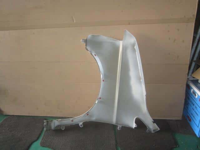 Right Fender Panel HONDA Step Wagon 2004 CBA-RF7 60211S7SZ00ZZ — photo 5