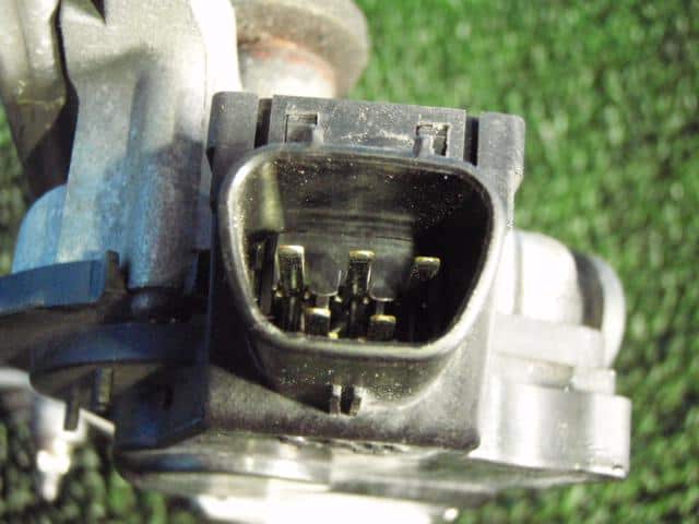 Front Wiper Motor MAZDA Atenza 2003 UA-GGEP G22D67340A — photo 3