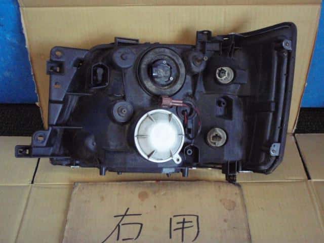 Right Headlight NISSAN Elgrand 2001 KH-ATE50 — photo 3