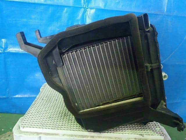 Air Conditioner Assembly ISUZU Aska 1995 KC-CXZ82K1 1835611064 — photo 3