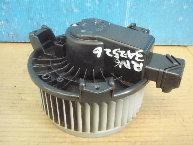 Blower Motor HONDA Stream 2007 DBA-RN6 — photo 1