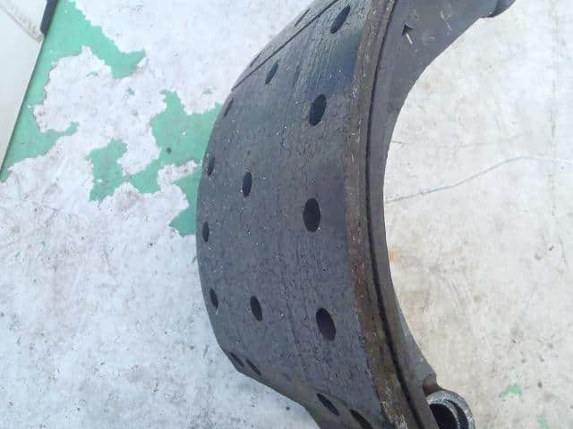 Front Brake Shoe Mitsubishi Fuso Fuso largesize car 1995 KC-FU410UZ — photo 2