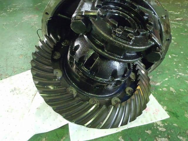 Rear Rigid Differential Assembly Mitsubishi Fuso Fuso largesize car 2001 KL-FT50JWZ — photo 3