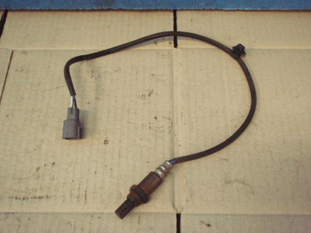 O2 Sensor TOYOTA Vitz 2001 TA-SCP10 — photo 1
