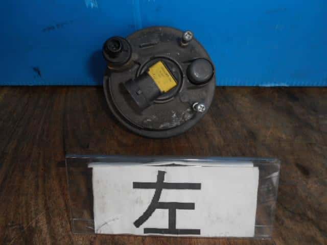 Left Fog Light SUZUKI MR Wagon 2004 TA-MF21S 3556073H00 — photo 3