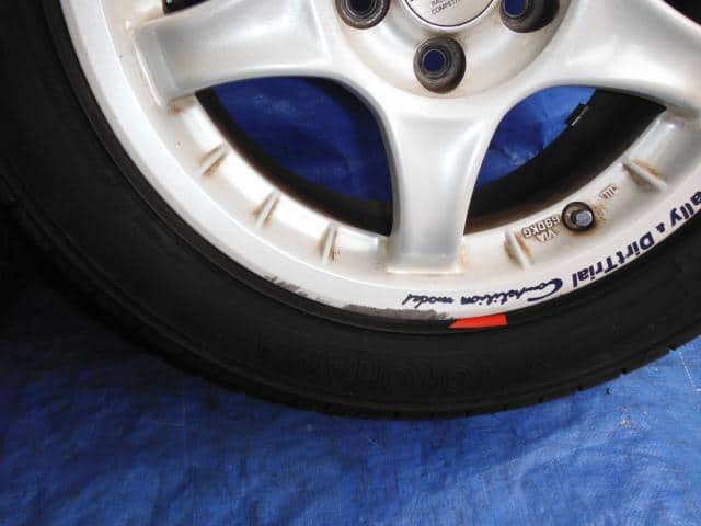Tire/Wheel Assembly TOYOTA Celica 1996 E-ST202 — photo 3