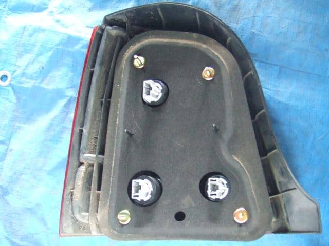 Right Tail Light HONDA Logo 2000 GF-GA3 — photo 2