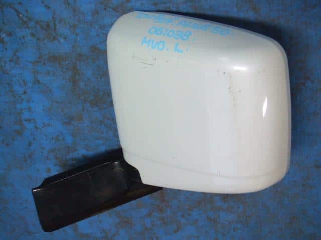 Left Side Mirror NISSAN Elgrand 1999 GF-ALWE50 — photo 1