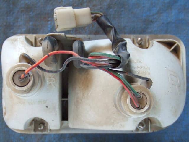 Right Tail Light SUBARU Sambar 1996 V-KS4 — photo 2
