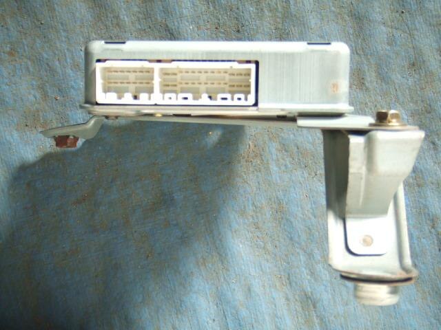 ABS Computer TOYOTA Estima Lucida 1995 E-TCR20 — photo 2