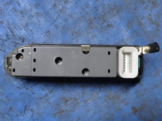 Power Window Switch MITSUBISHI Minica 2002 TA-H42A — photo 2