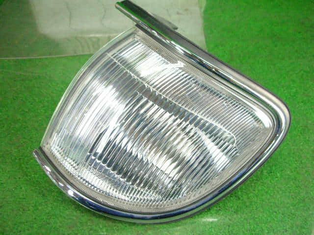 Left Side Marker Light NISSAN Terrano 1997 KD-PR50 — photo 2