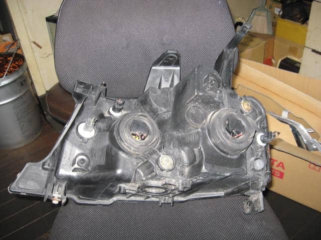Right Headlight HONDA Step Wagon 2003 UA-RF4 — photo 2