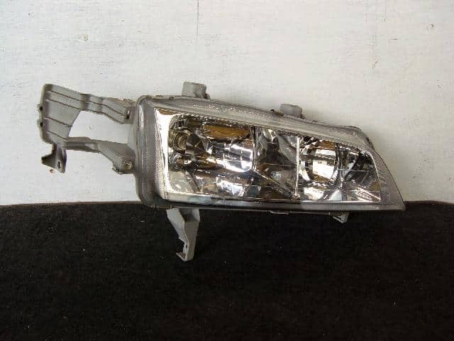 Right Headlight HONDA Us accord wagon 1996 E-CE1 — photo 1