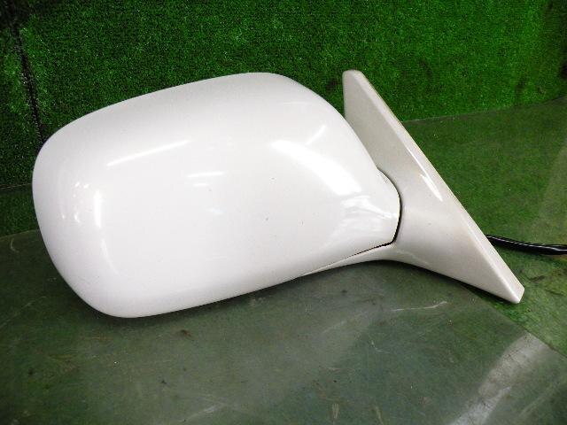 Right Side Mirror TOYOTA Mark II 1999 GF-GX105 — photo 1