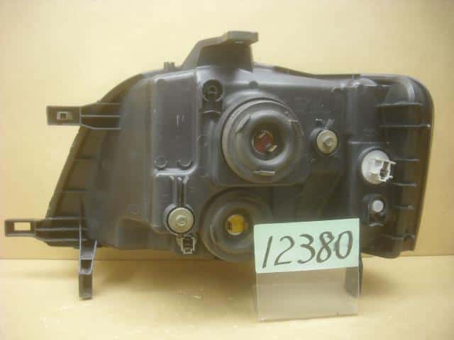 Right Headlight HONDA Step Wagon 2000 GF-RF2 — photo 2