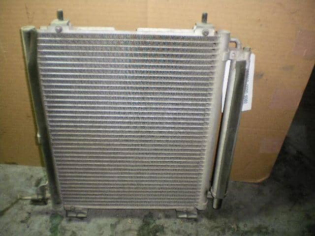 Condenser MITSUBISHI Toppo Bj 1999 GF-H46A — photo 2