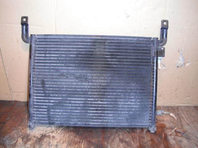 Condenser HONDA Vamos 2000 GF-HM2 — photo 3