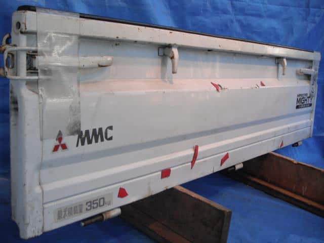 Truck Rear Panel MITSUBISHI Minicab 1992 V-U42 — photo 3