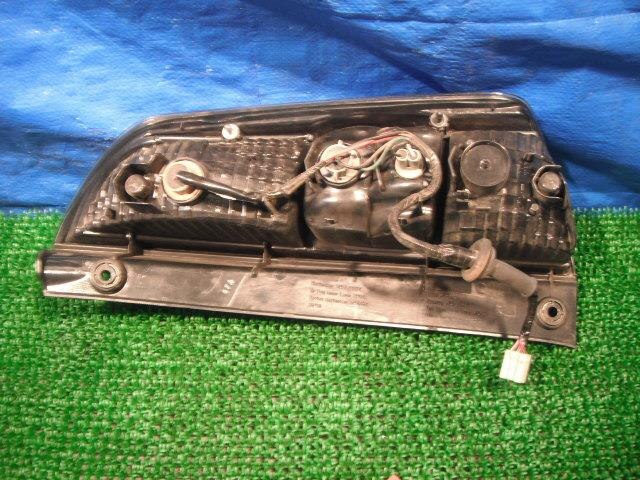 Left Tail Light TOYOTA Passo 2005 DBA-QNC10 — photo 4