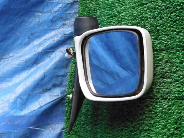 Left Side Mirror NISSAN Otti 2006 DBA-H92 — photo 2