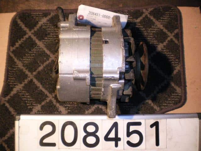 Alternator Mitsubishi Fuso Fuso largesize car 1996 KC-FU411UZ ME093245 — photo 1